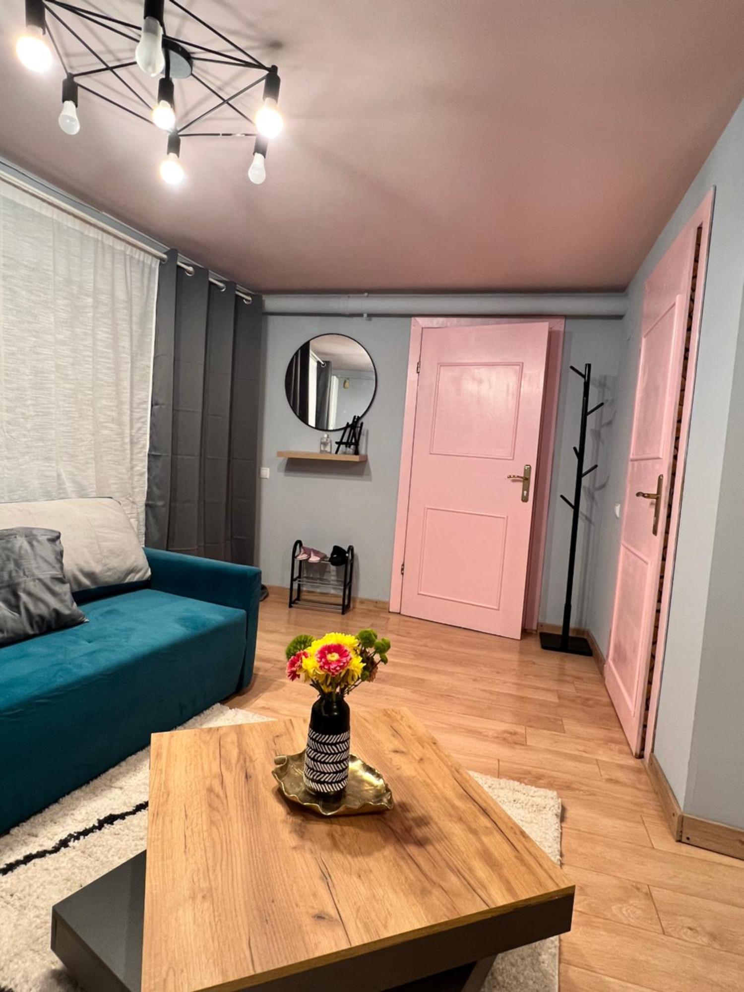 Old Town City Center Apartments Braşov Exteriör bild