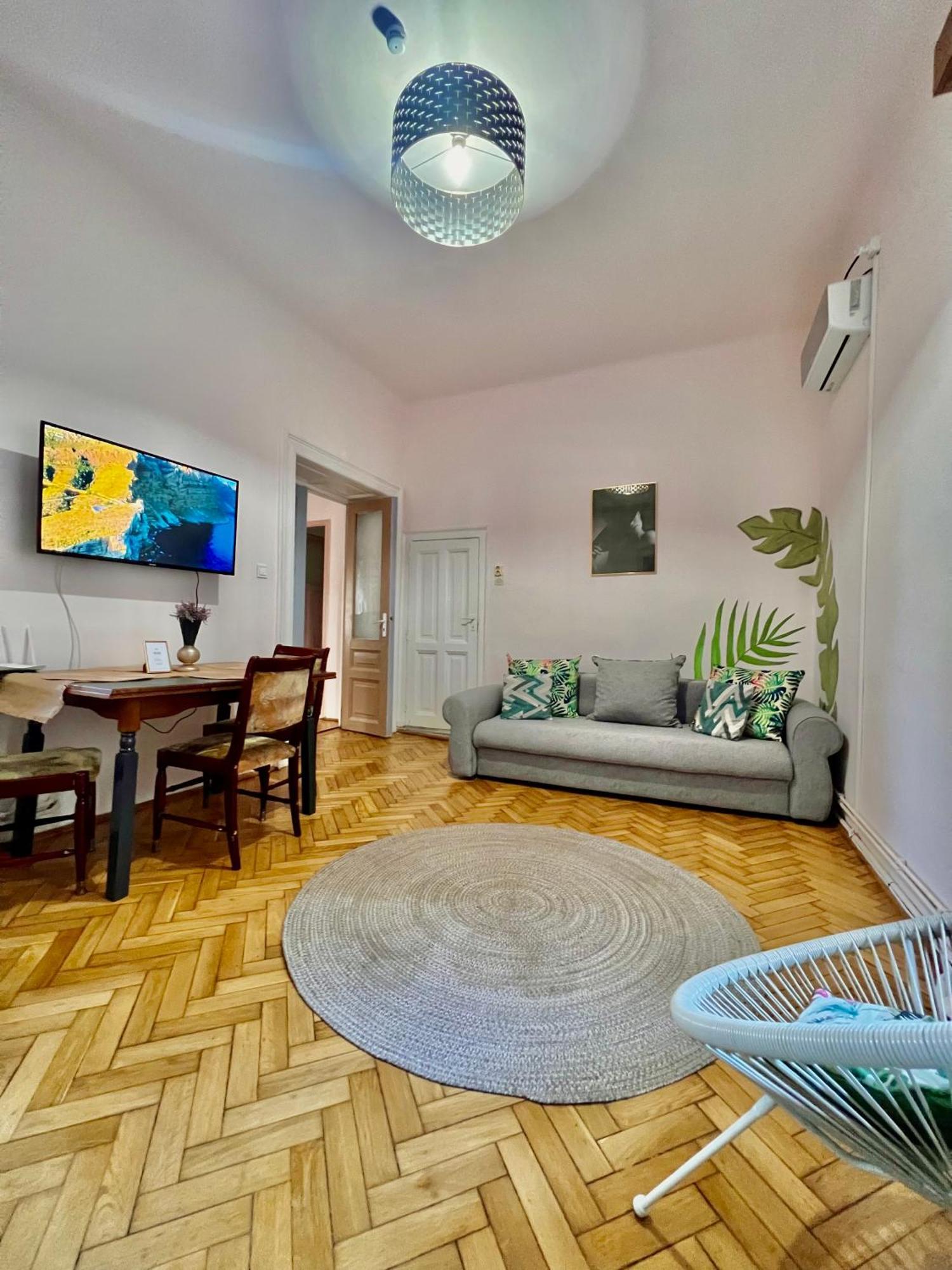 Old Town City Center Apartments Braşov Exteriör bild