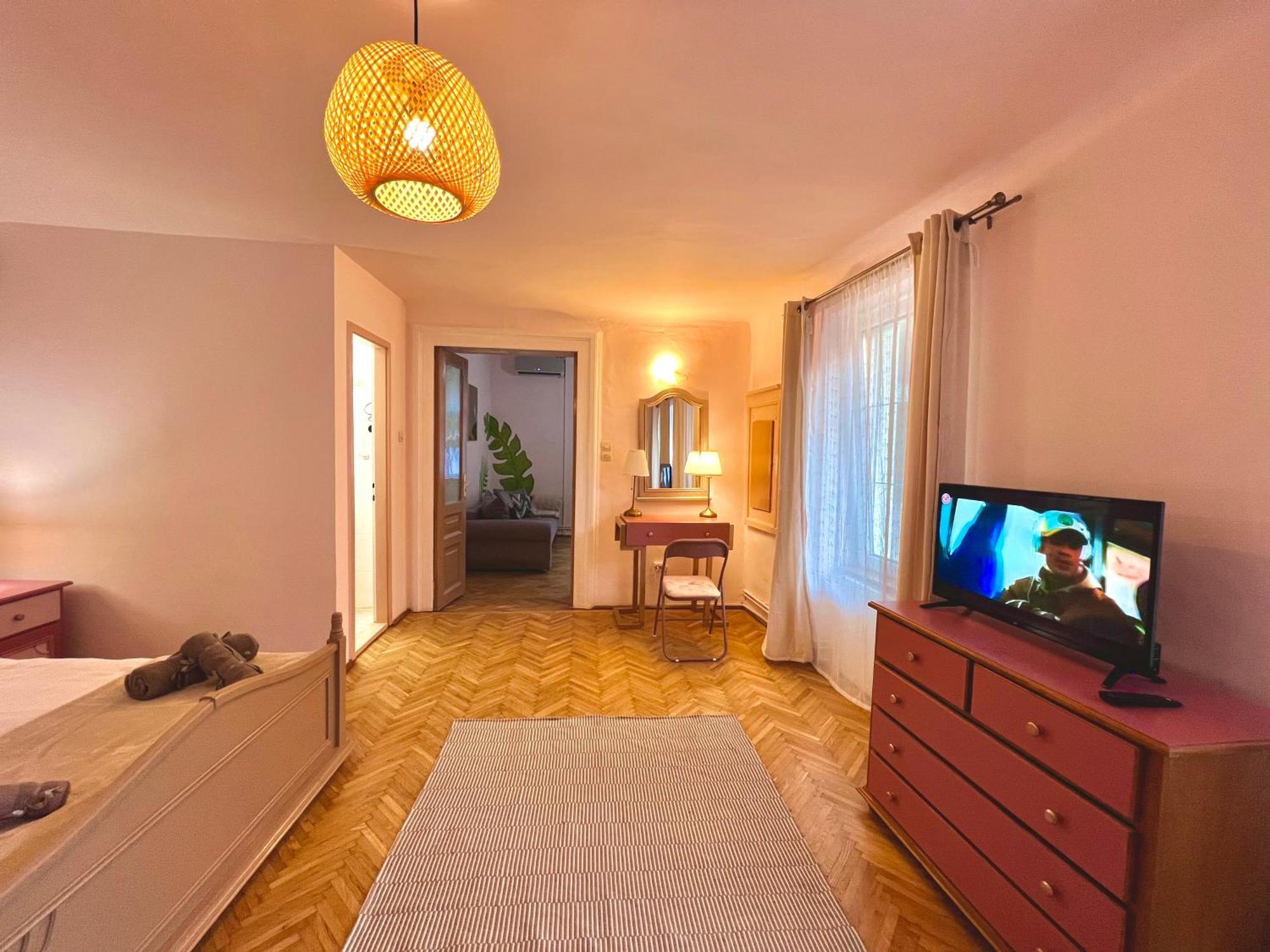 Old Town City Center Apartments Braşov Exteriör bild